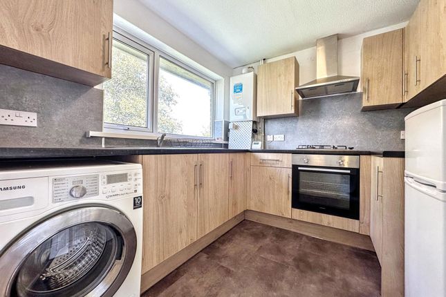 12, Cannock, Newcastle upon Tyne photo 3