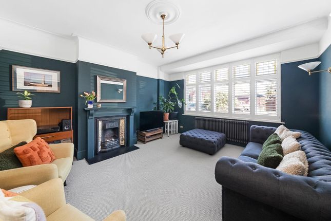 10, Winsford Road, London photo 3