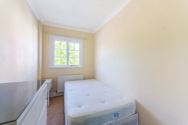 Thumbnail Flat to rent in Dartmouth Road, Mapesbury Estate, London