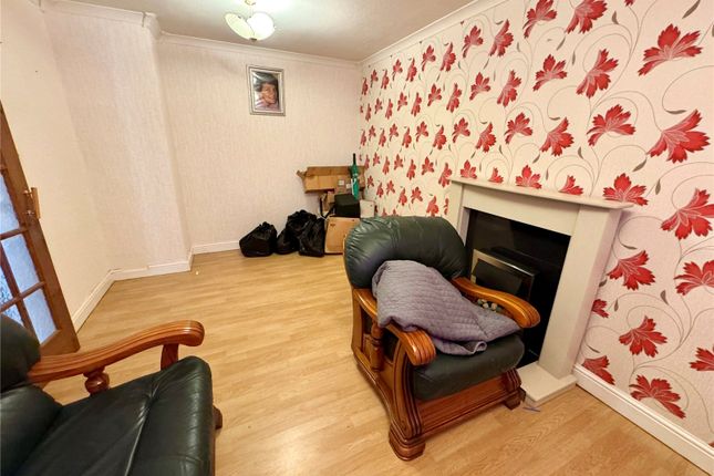 22, Gisborn Close, West Midlands photo 3