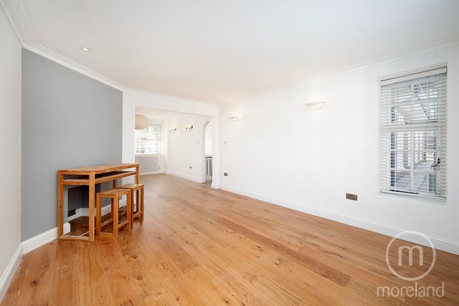Flat 14, Bigwood Court, London photo 3