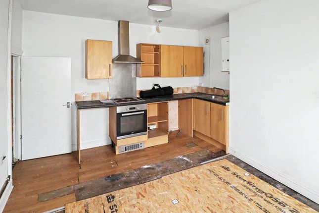 537, Manchester Road, Huddersfield photo 2