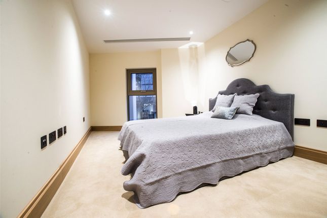 Flat to rent in Abell House, 31 John Islip Street, Westminster, London