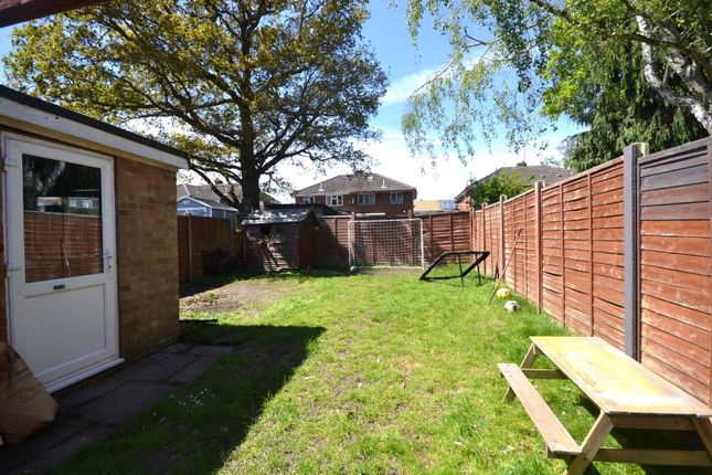 Semi-detached house to rent in Quentin Road, Woodley, Reading