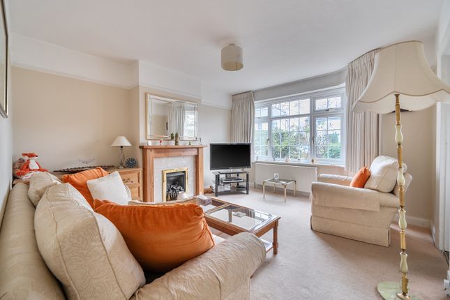 10, St. Marys Road, Weybridge photo 4
