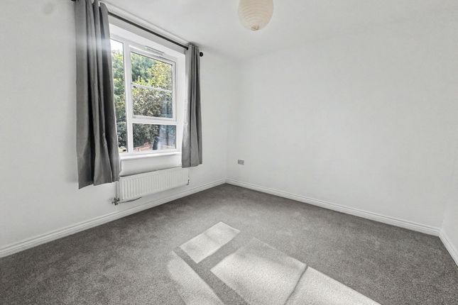 5 Furze House Furze Court, Exeter photo 5