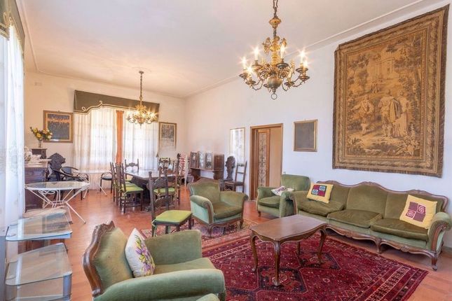 Property for sale in Toscana, Firenze, Lastra A Signa