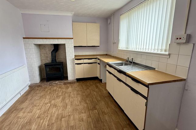 44, Parc Y Mynach, Llanelli photo 3