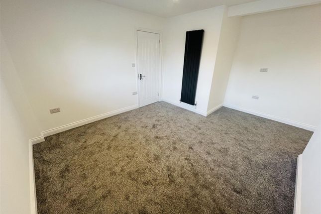 Room 2, 32 The Annexe Gayner Road, Bristol photo 4