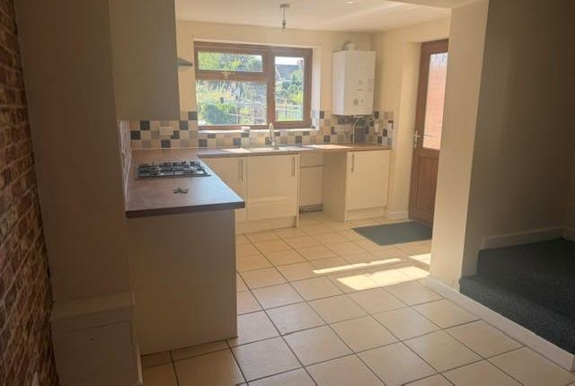 15, Broadway Street, BURTON ON TRENT photo 2