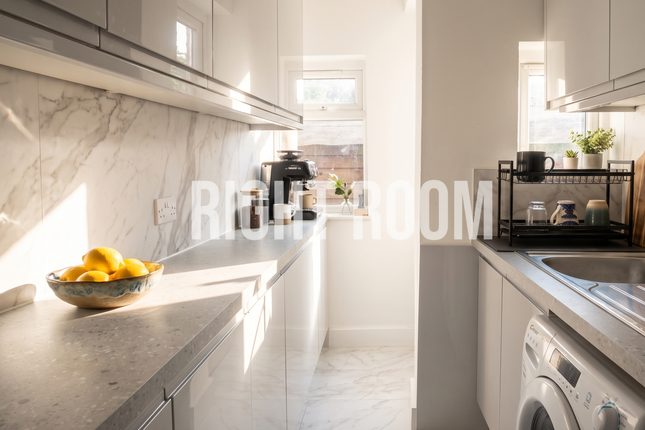 10 Osmund street, London photo 2