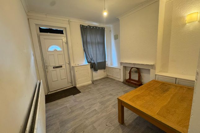 3-bed house on 36, Burnham Street, Stoke-on-Trent, £750/mo