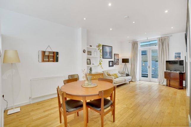 2, Station Rise, London photo 2