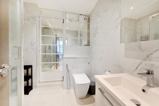 Flat for sale in 15 Portman Square, Marylebone