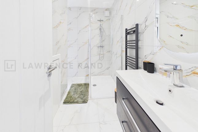 129 Linden Avenue, Ruislip photo 4