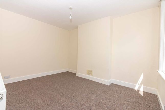 FFF, 20, Gratwicke Road, Worthing photo 2