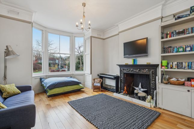 112, Manor Road North, Esher photo 4