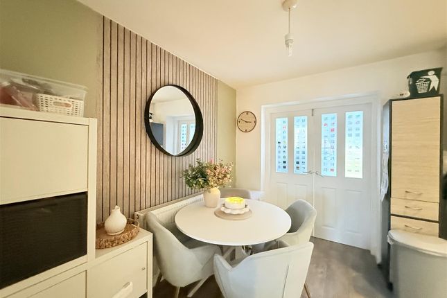 9, Consort Way, Manchester photo 3