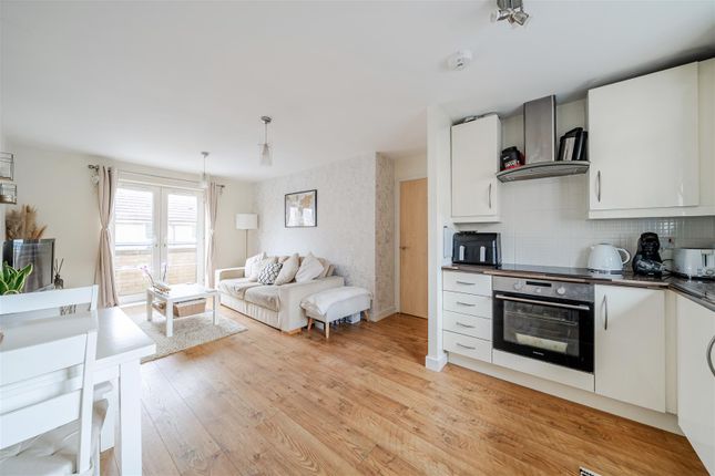 17, Junction Way, Bristol photo 4