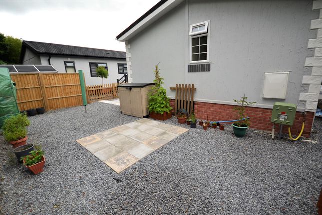 25 West Over Park, West Street, Whitland photo 4