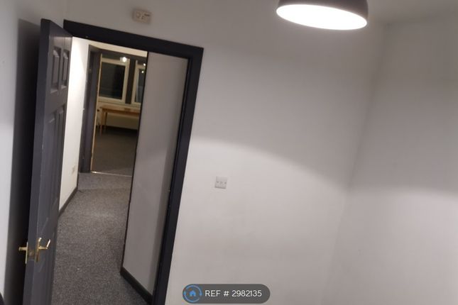 Flat A Briercliffe Road, Burnley photo 5
