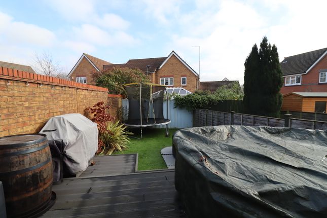 End terrace house to rent in Quob Farm Close, West End, Southampton