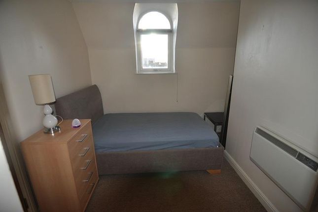 Flat 15, The Corner House, 129 Godwin Street, Bradford photo 4