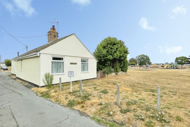 2-bed house on Rest a While, The Path, Colchester, £225,000