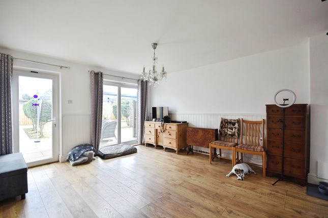 5, Allen Close, Tiverton photo 3