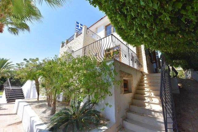 Detached house for sale in Oroklini, Cyprus