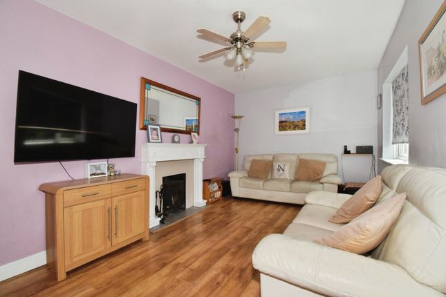 42, Bramley Road, Leicester photo 3
