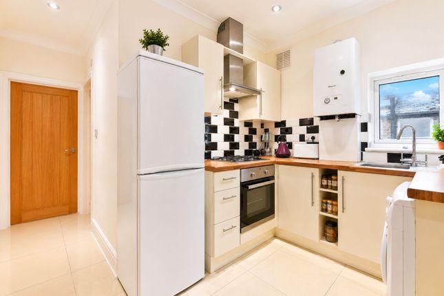 175B Shooters Hill Road, London photo 2