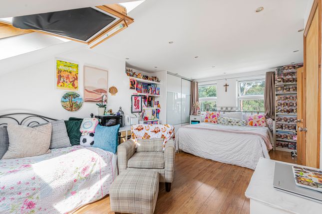 Bedroom 1 (5)