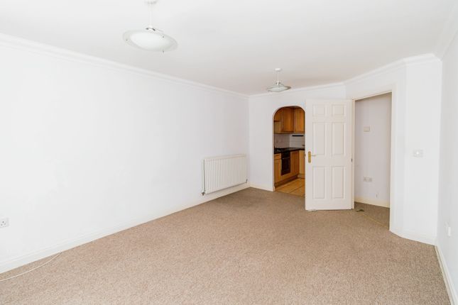Flat for sale in Marshall Square, Banister Park, Southampton, Hampshire