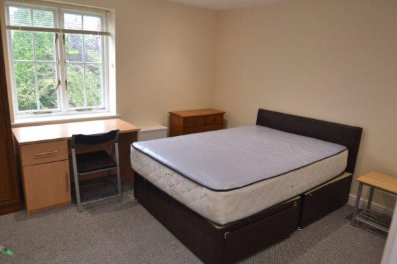 56, CHERVIL CLOSE, Manchester photo 4
