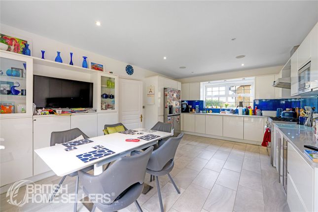 12, Woodford Gardens, Devon photo 2