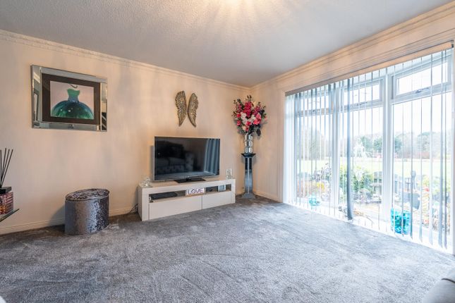 7, Sweethill Walk, Bellshill photo 3