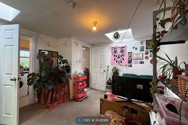 Flat, Hill St Totterdown, Bristol photo 4