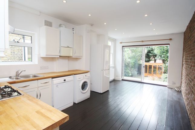 Flat to rent in Burrows Road, London