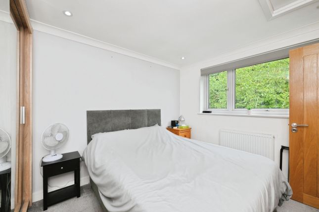 19a, High Street, Ongar photo 4
