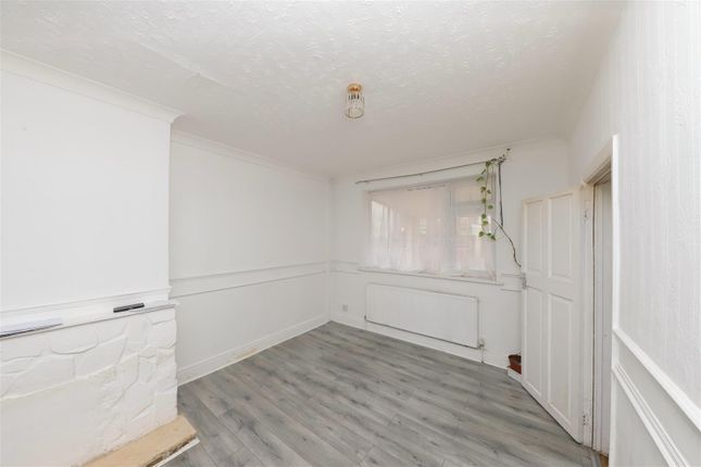 143, Tudor Road, Hayes photo 4