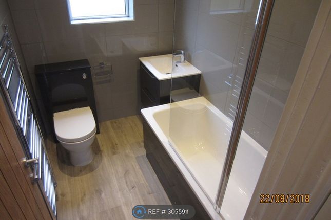 Chandos Court, Buckingham Road, Edgware photo 3