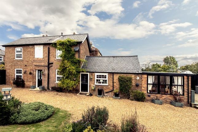 22 ugg mere court road 22 ugg mere court road