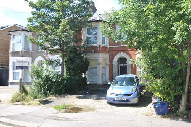 1 bed flat to rent in Richmond Road, Ilford