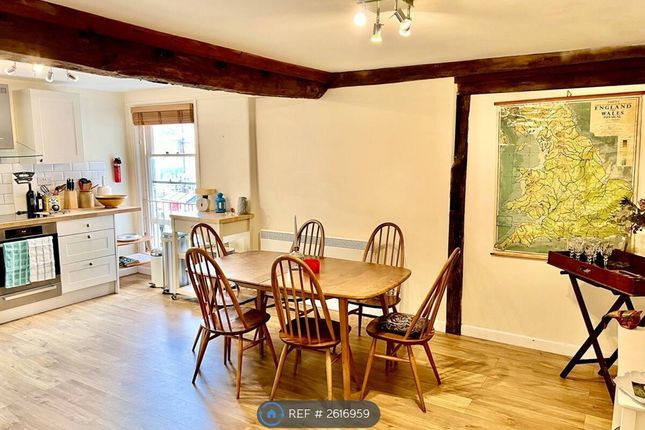 Spacious Kitchen