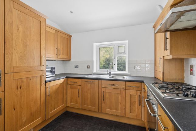 Hubbards Road, Chorleywood photo 3