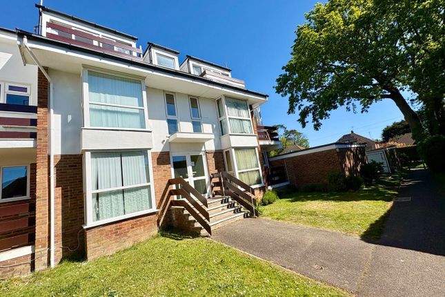 Pinewoods Court, Pinewoods, Bexhill-on-Sea photo 2