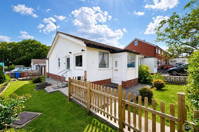 2-bed semi-detached on 20 Barn Meadow Crescent, Blackburn, £180,000