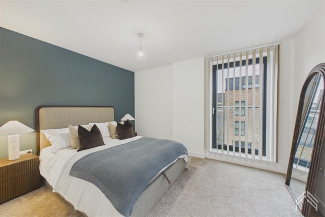Lingfield Apartments, 94 Parade Gardens, London photo 4