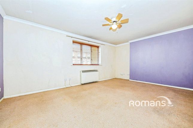 Ascot Court, Hampshire photo 2